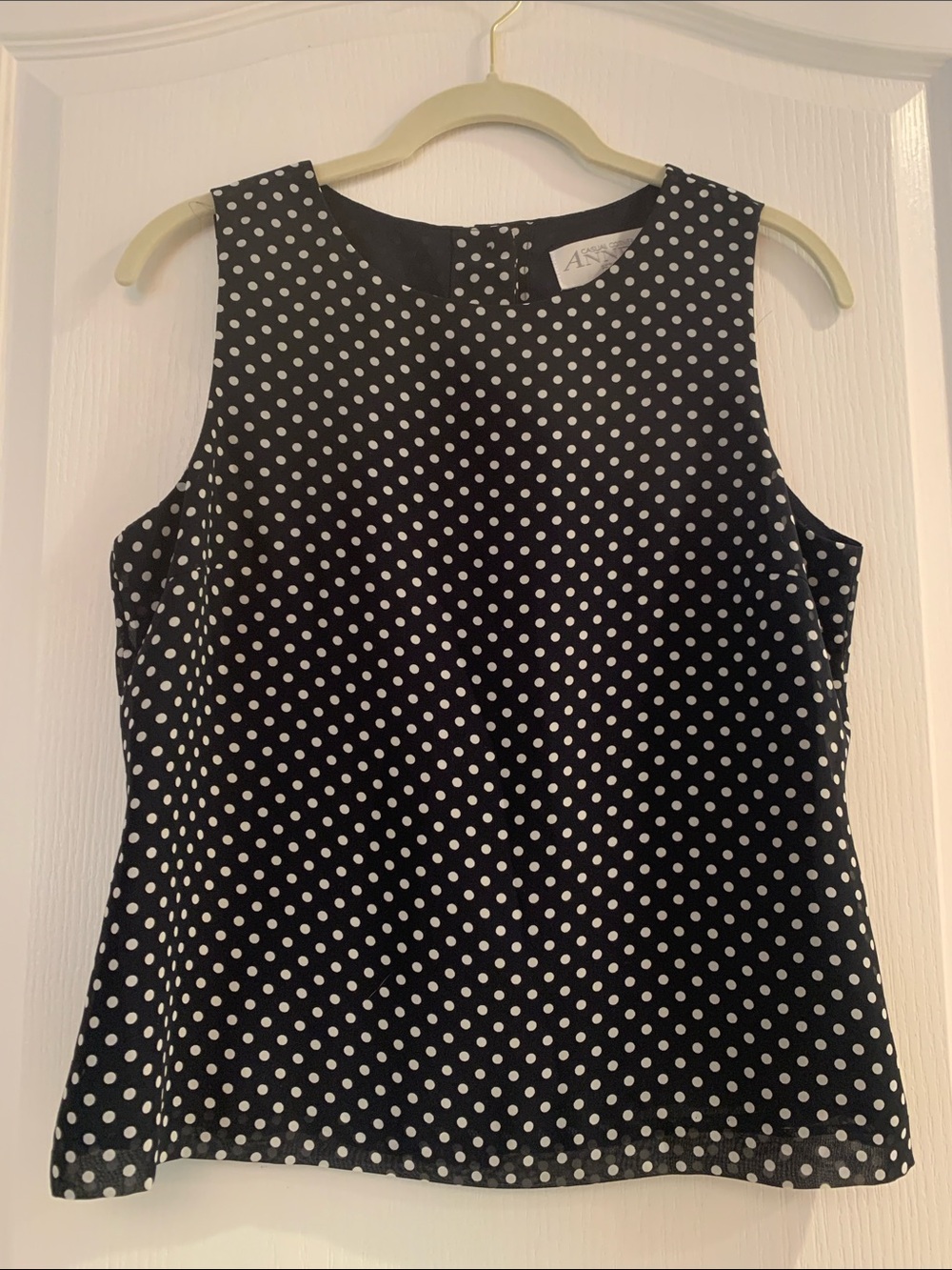 Casual Corner Annex Black Polka Dot Sleeveless Blouse Size 8